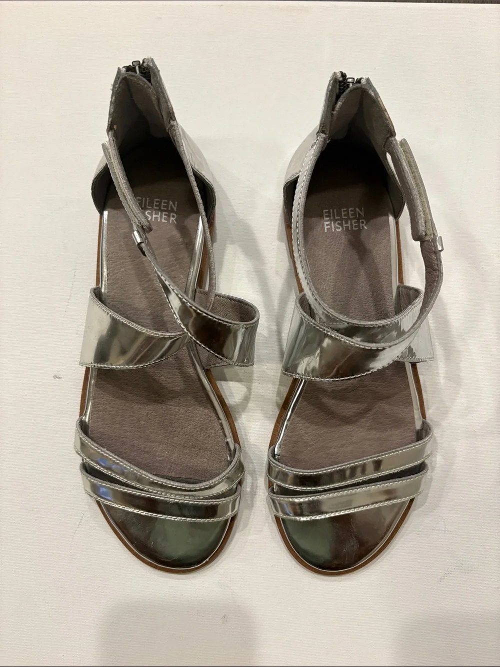 Eileen Fisher Silver Mirror Cici Strappy Leather Sandals Size 7
